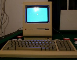 Vintage Apple Macintosh Mac Plus M0001A Keyboard Mouse Cords 1MB 2
