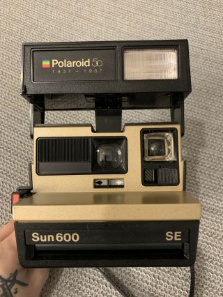 Polaroid Instant Film Camera Sun 600 Se Vintage