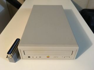 Apple Cd300e Plus External Scsi Cd - Rom Drive