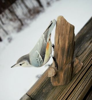 Vintage Art Wooden White - Breasted Nuthatch Hand Carved Wood Figure Sculpture