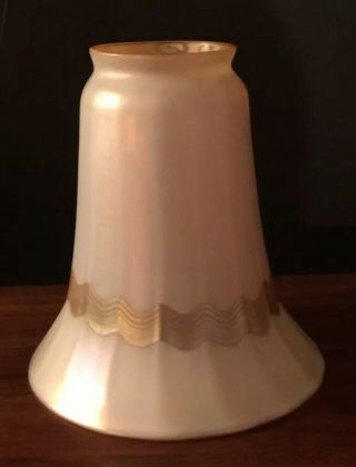 ANTIQUE SIGNED QUEZAL ART GLASS LAMP SHADE CALCITE ON AURENE GOLD DECORATED 2