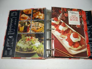 Better Homes and Gardens Vintage Cook Book 5 Ring Binder 1977 4th Printing 2