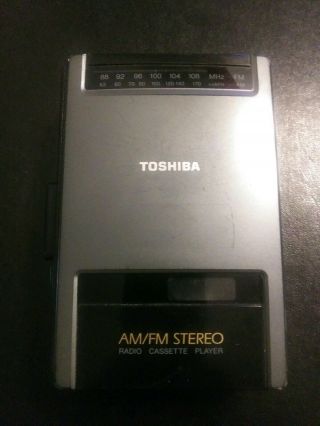 Vintage Toshiba Kt - 4011 Am/fm Radio Cassette Player Auto Reverse Walkman