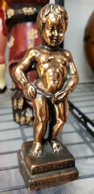 Vintage Belgian Bruxelles Manneken - Pis Metal Souvenir Figurine