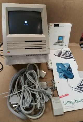 Apple Macintosh Se 1mb Ram 2 800k Drives Model M5010 - 1986 - Mouse Books Cables