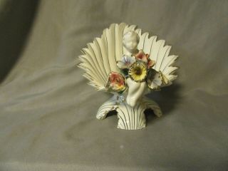 Vtg Capodimonte Italy Style Four Footed Basin/vase Stand Shell Shaped 6 1/2 "