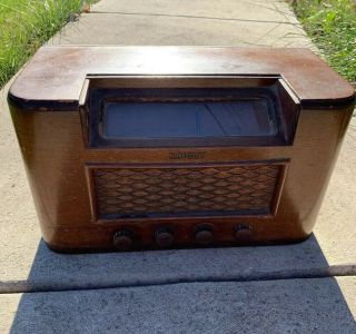 Vintage Knight Vacuum Tube Radio