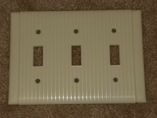 Vintage Mcm Uniline Bakelite 3 Toggle Triple Wall Light Switch Plate Cover