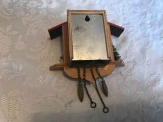 VINTAGE SMALL WOODEN SWISS CUCKOO CLOCK BUT MISSING KEY 2