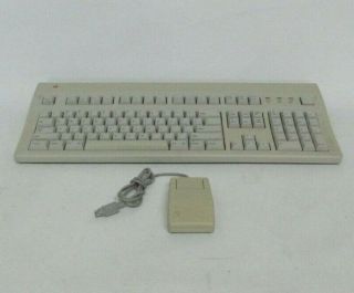 Apple Extended Keyboard Ii M3501 W/ Apple G5431 Mouse And