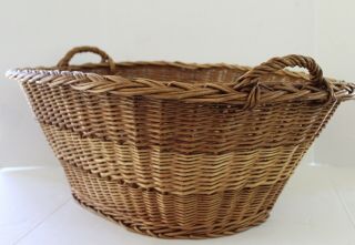 Vtg Antique Primitive French Country Farm House Wicker Rattan Laundry Basket 31 