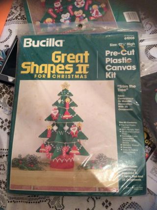 Vintage Bucilla Pre Cut Plastic Canvas Kit Great Shapes For Christmas 61008 Mip