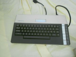 Atari 800xl Computer Powers Up And Is In