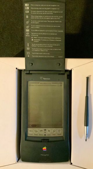Apple Newton MessagePad 110 and MessagePad 110 Charging Station 2