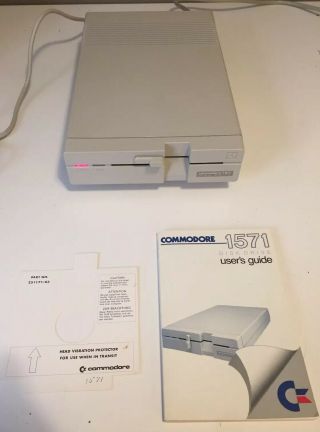 Commodore 1571 Floppy Disk Drive For Commodore 64/128 Computer
