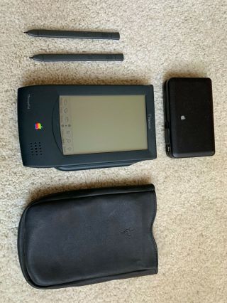 Vintage 1993 Apple Newton MessagePad H1000 Case AND Fax Modem 2
