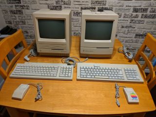 Apple Macintosh Se & Apple Ii Vintage 1980 