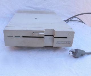 Vtg Commodore 1571 Disk Drive 5 1/4 " Floppy Drive Estate Find Powers On