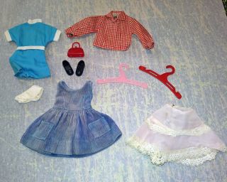 Vintage Tammy Doll Clothes And Booklet