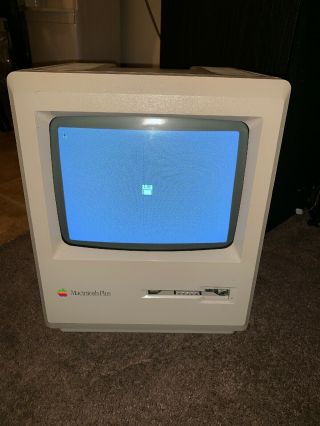 Vintage Apple Macintosh Plus Desktop Computer M0001a Parts/repair Question Mark