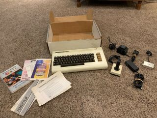 Commodore Vic 20 Computer With Power Cord &