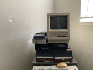 Vintage 1988 Apple Macintosh SE/30 Computer With all accessories. 3