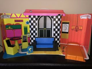 Vintage 1968 Mattel Barbie Family House With All Furniture