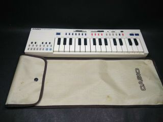 Vintage Casio Pt - 20 Mini Electronic Keyboard With Casio Case