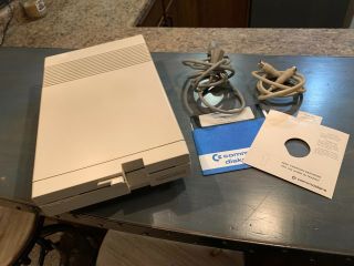 Vintage Commodore 1571 Floppy Disk Drive,  Cord,  Serial Cable,  Test Disk