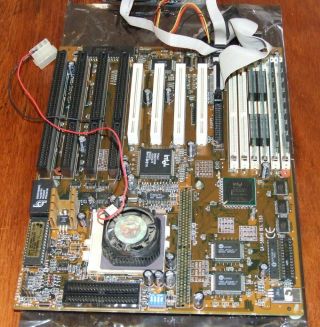 I430hx Socket 7 At Motherboard With Pentium 166 Mhz Cpu And 48mb Ram