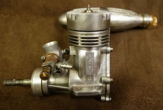 Fox 40 Vintage Two Stroke Engine For Radio Control Airplanes - Ex.  Cond