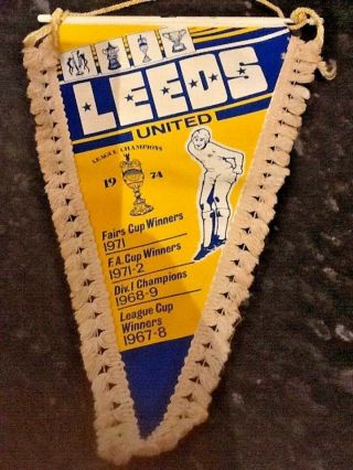 Rare Vintage Leeds Utd Pennant & 2 Programmes From 1975