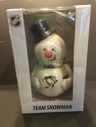 Nhl Hockey Pittsburgh Penguins Team Snowman Statue