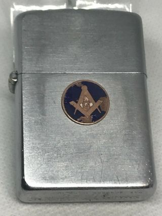 Vintage 1948 Masonic Emblem 3 Barrel Hinge Zippo Lighter - Great