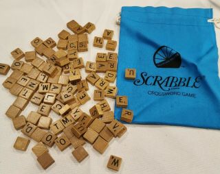 Full Set 99 Vintage Wood Travel Scrabble Tiles With Bag 1980s 1/2 Inch Worn