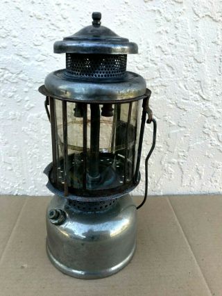A Vintage Coleman Quick Lite Gas Lantern – Mica Shade 2