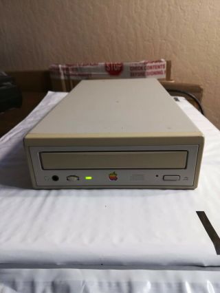 Applecd 600e Quad Speed External Apple Cd - Rom Drive & Scsi Cable