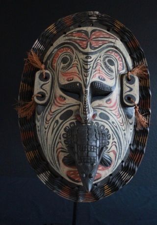 Spirit Mask With Crocodile - Iatmul - Middle Sepik - Papua Guinea
