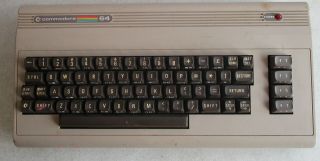 W/BOX VINTAGE COMMODORE 64 PERSONAL COMPUTER WITH POWER & RF CORDS 3