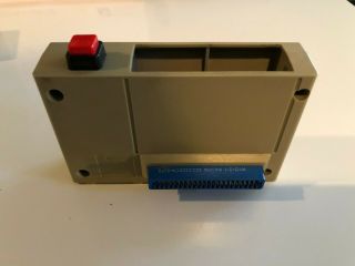 LBow By MARJAC - 2 Cartridge Adapter for Commodore 64 / 128 2