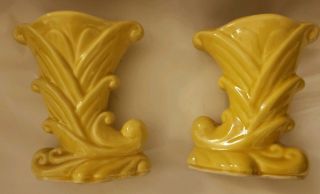 Shawnee yellow Cornucopia Pair Vases Horn of Plenty USA 825 Planter VTG pottery 3