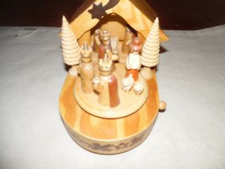 Christmas Nativity Carousel Music Box Natural Wood Vintage