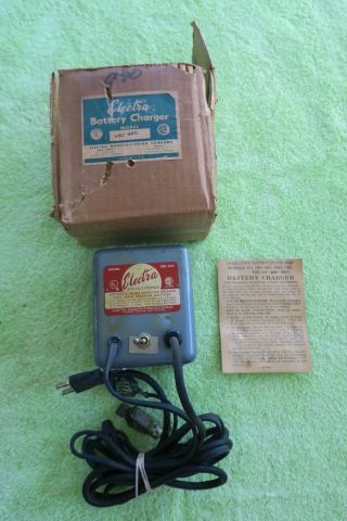 Rare Vintage Electra 6 & 12 Volt Battery Charger