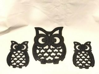 Vintage Cast Iron Owl Trivets Hot Plates Footed Black Wall Hanging Set Of 3
