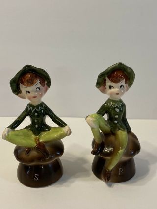 Vtg Enesco Green Pixie Elves Salt Pepper Shakers On Mushroom Toadstool Japan