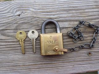 Vintage Brass Yale & Towne Pin Tumbler US Padlock & Key 3