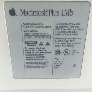 Vintage Apple Macintosh Plus 1MB,  800k drive with Keyboard,  Mouse and Boot Disk 3