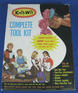 Vintage 1965 Knit Wit Tool Kit No.  58 Yarn Knitting Crafts Box