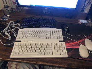 Vintage Apple Keyboard Ii M0487 Good With Apple Mouse Cords