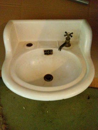 Antique Early Cast Iron White Porcelain High Back Farmhouse Bath Sink 1906